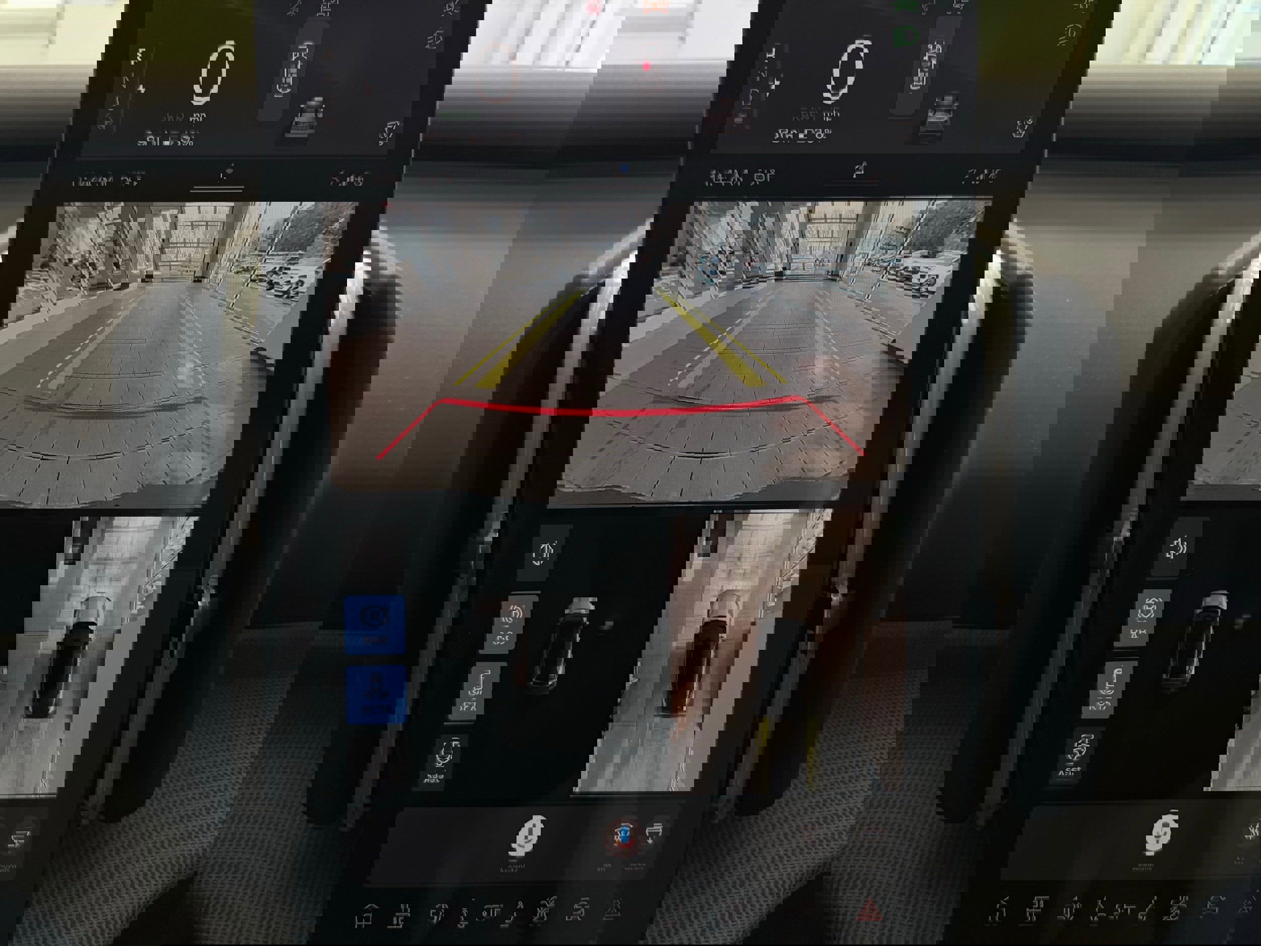 New 2026 Volvo EX30 Cross Country Ultra w/ Protection Package Premier image 20