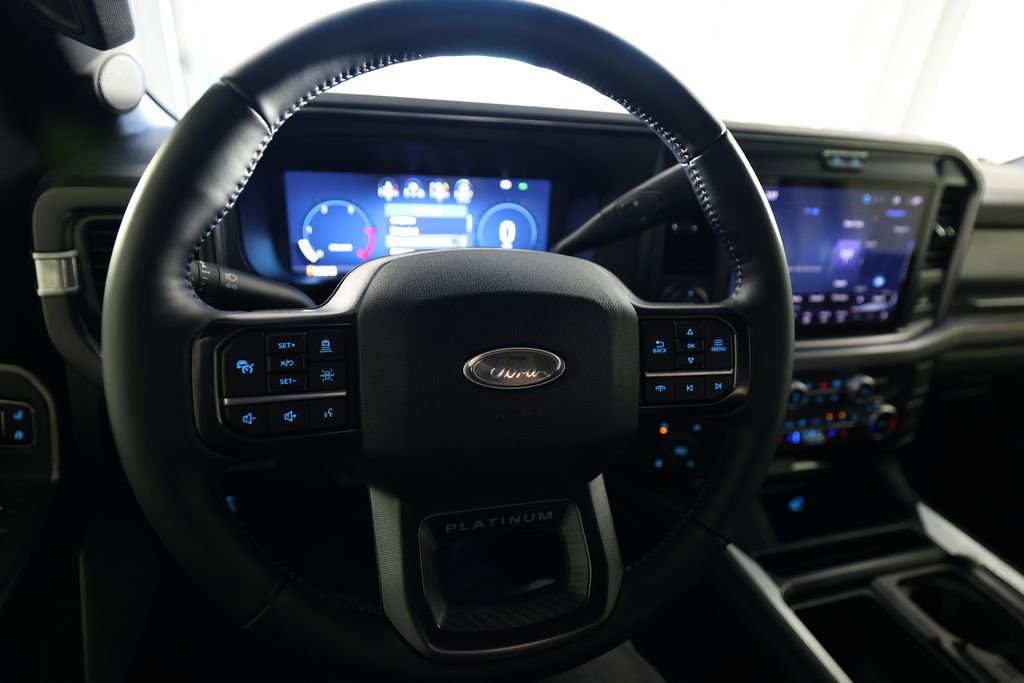 Used 2025 Ford F250 Platinum w/ FX4 Off-Road Package image 19