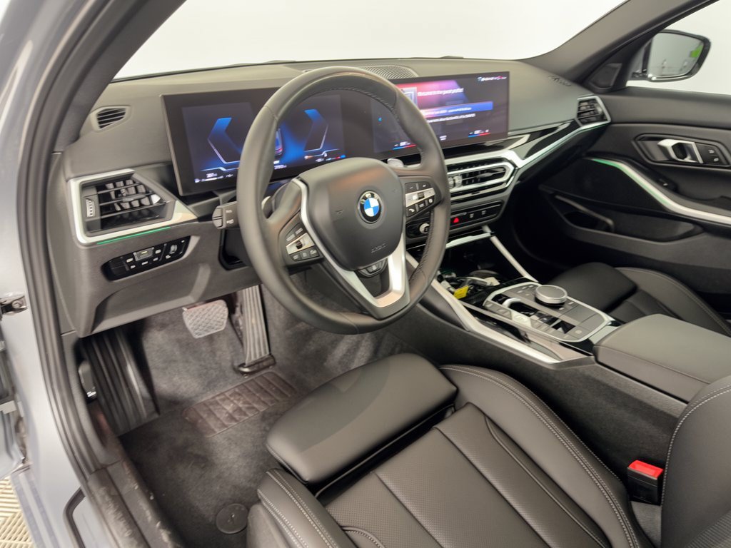 Used 2024 BMW 330i Sedan w/ Convenience Package RWD image 4