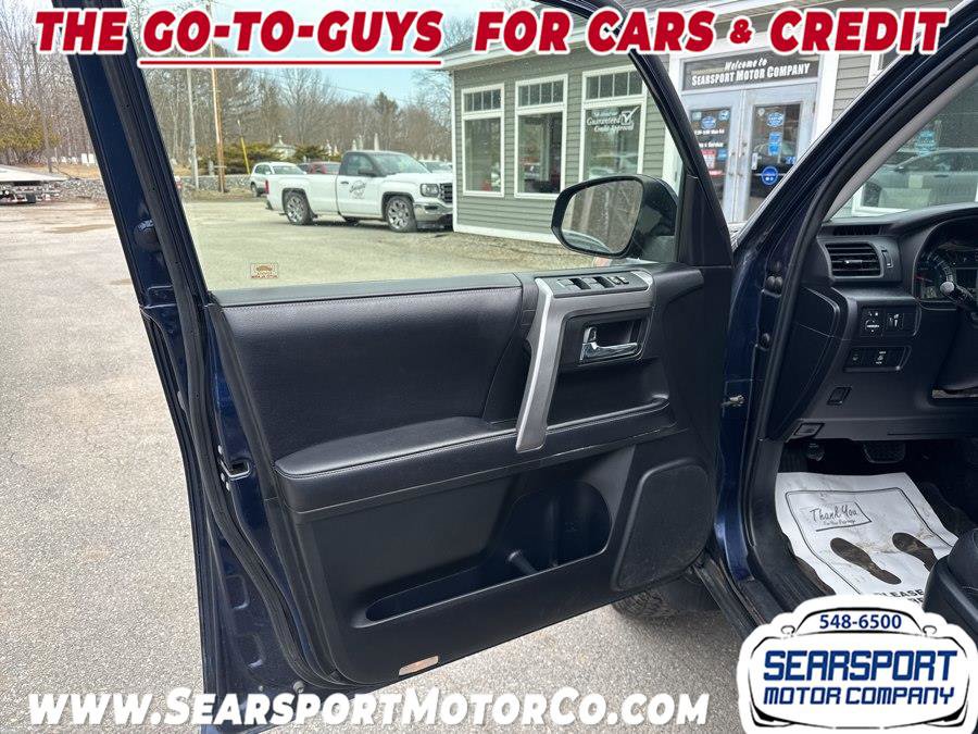 Used 2018 Toyota 4Runner SR5 Premium AWD/4WD image 9