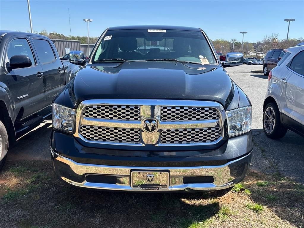 Used 2017 RAM 1500 Classic SLT image 4