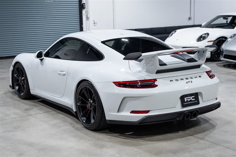 Used 2018 Porsche 911 GT3 RWD image 4