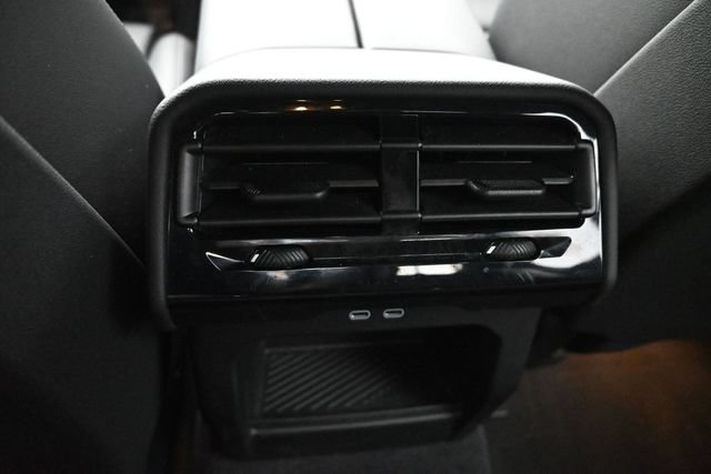 Certified 2025 BMW i5 eDrive40i w/ Premium Package RWD image 16