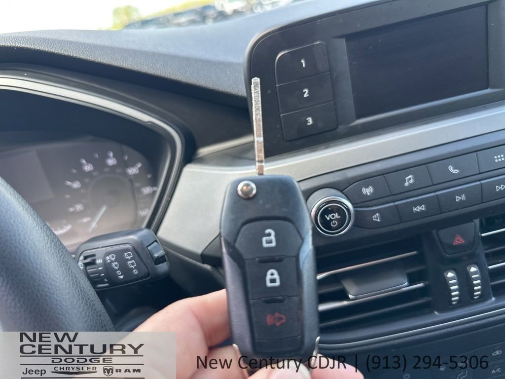 Used 2020 Ford Escape S AWD/4WD image 22