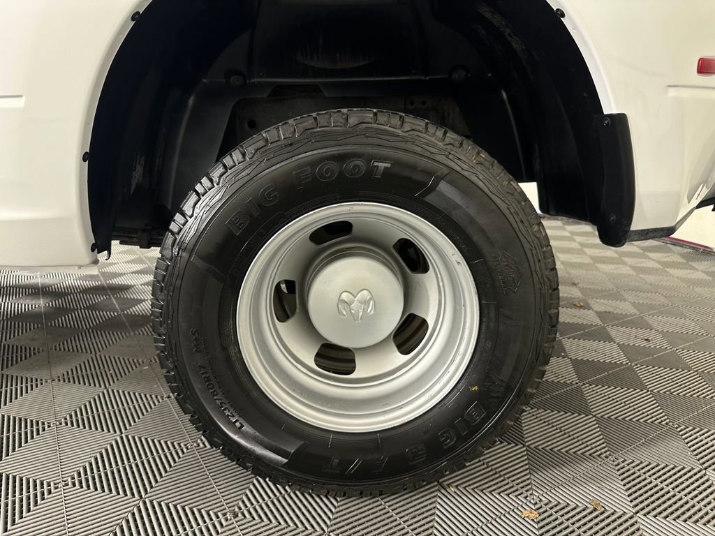 Used 2016 RAM 3500 Tradesman RWD image 14
