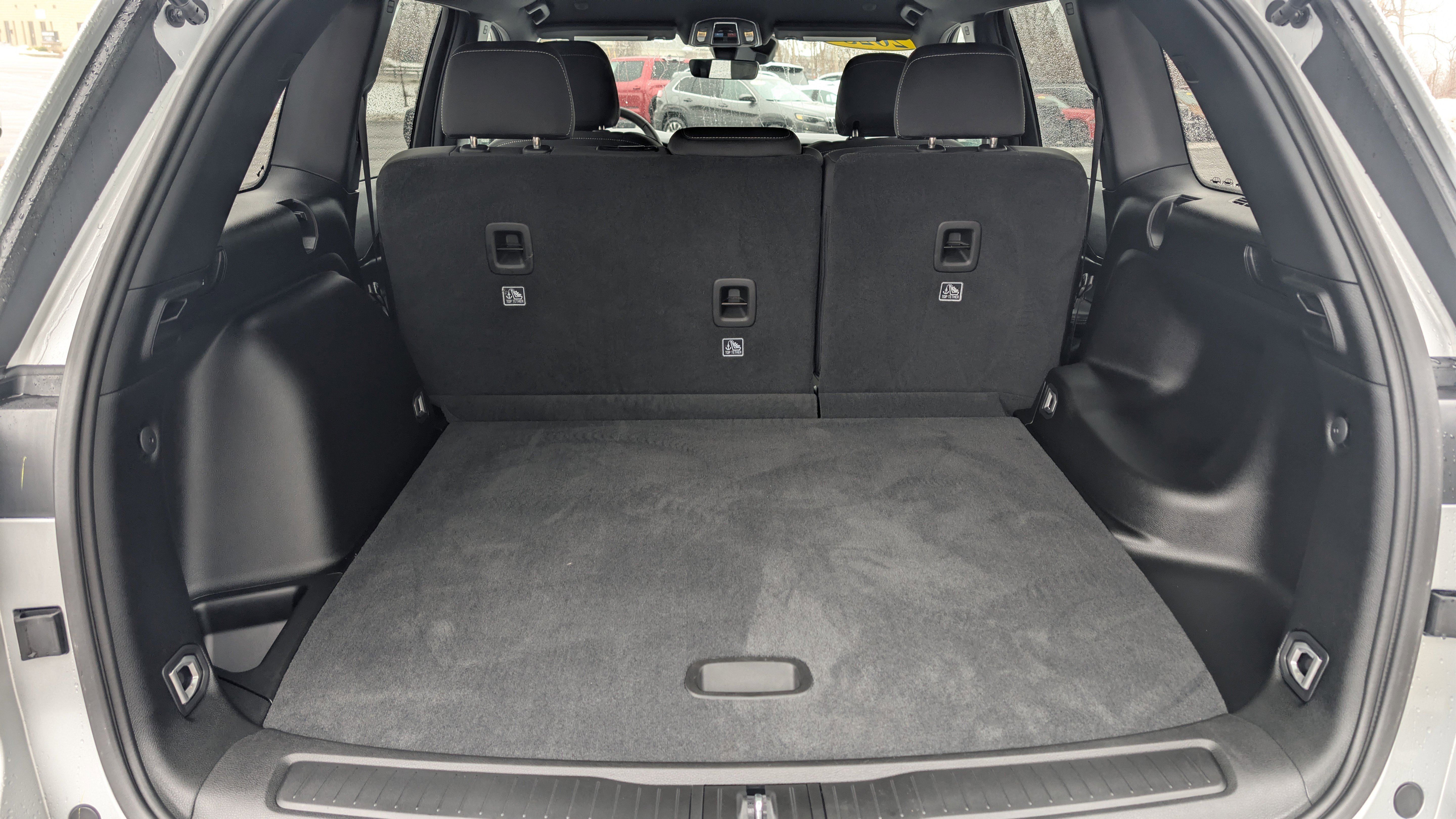 New 2025 Jeep Grand Cherokee Laredo image 11