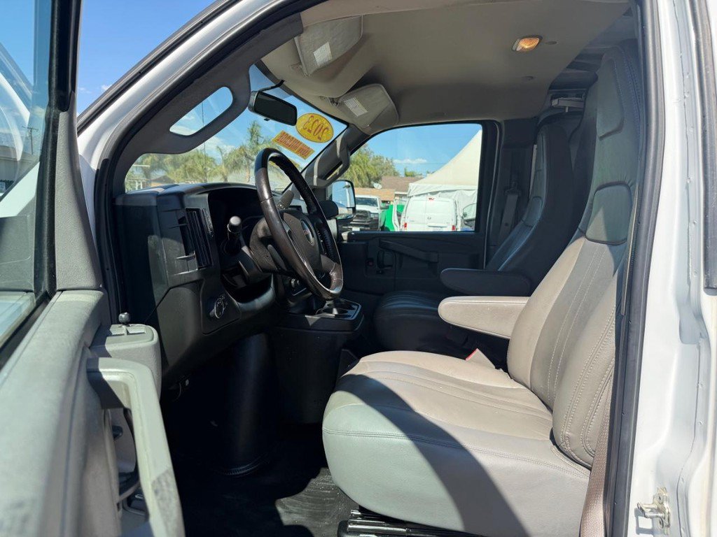 Used 2023 GMC Savana 2500 Extended w/ Driver Convenience Package RWD image 23