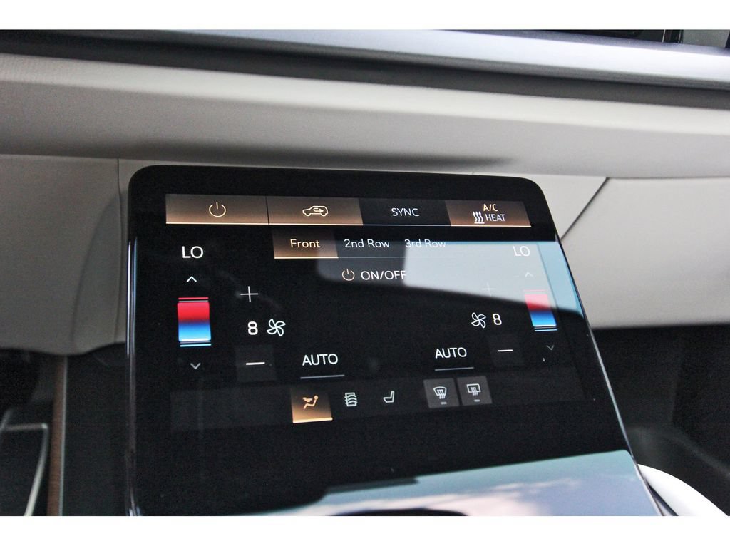 New 2027 Cadillac Vistiq Luxury AWD/4WD image 20