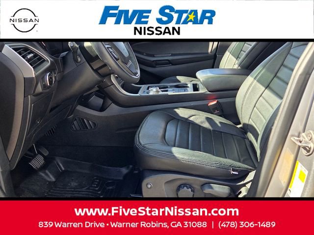 Used 2024 Ford Edge SE image 5