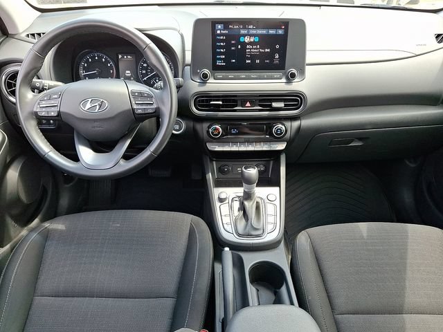 Certified 2022 Hyundai Kona SEL w/ Convenience Package AWD/4WD image 15