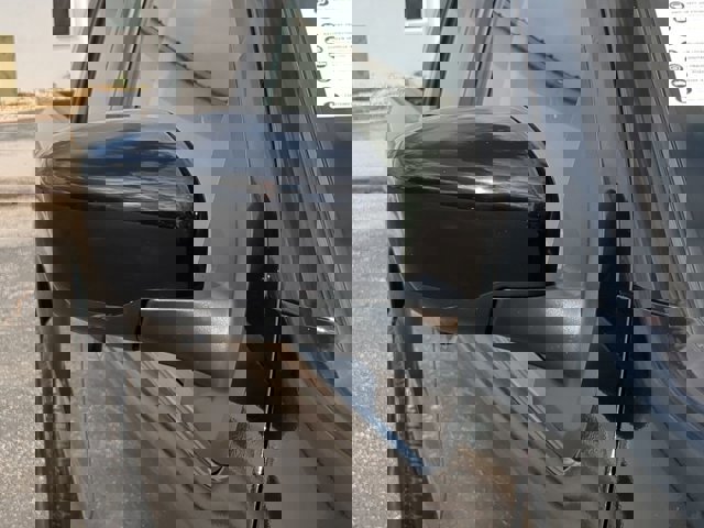 Certified 2024 Nissan Frontier SL w/ Technology Package image 12