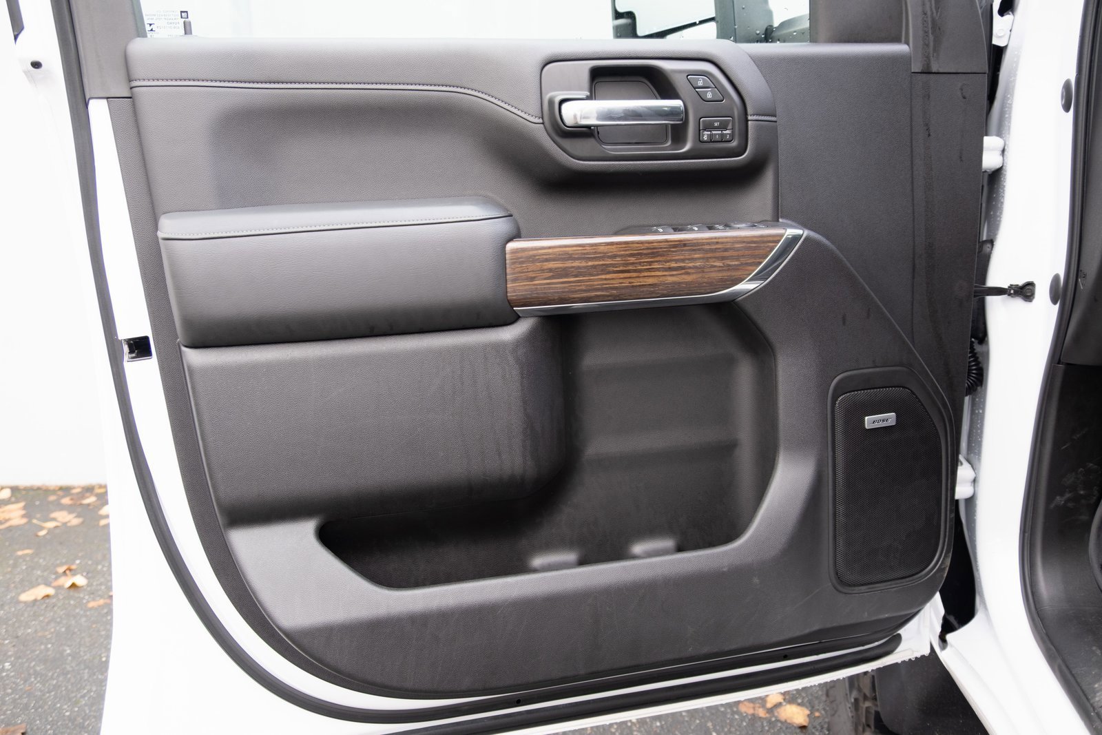 Used 2020 Chevrolet Silverado 3500 High Country w/ Technology Package image 16