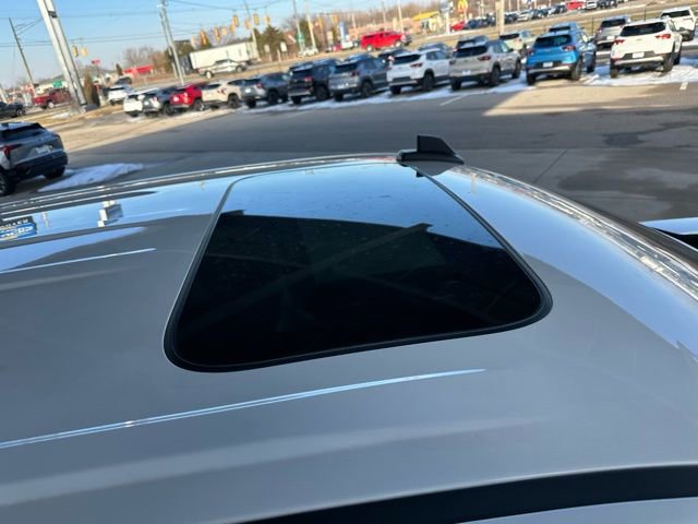 Used 2023 Chevrolet Silverado 1500 ZR2 w/ Technology Package image 23