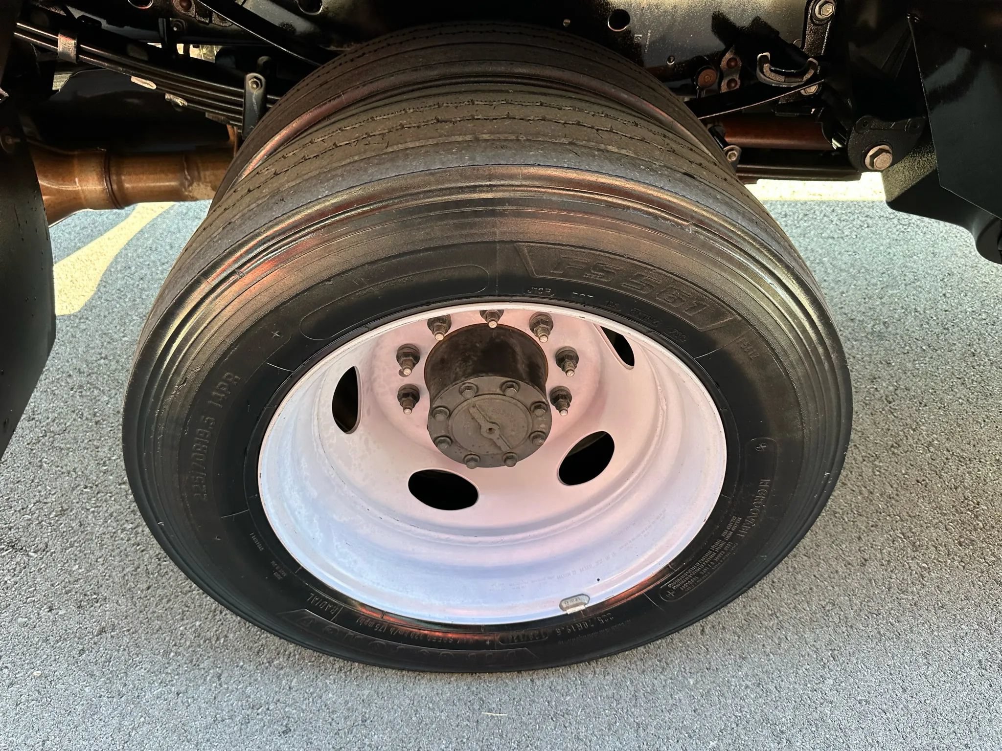 Used 2017 Ford F550 2WD Crew Cab Super Duty image 18