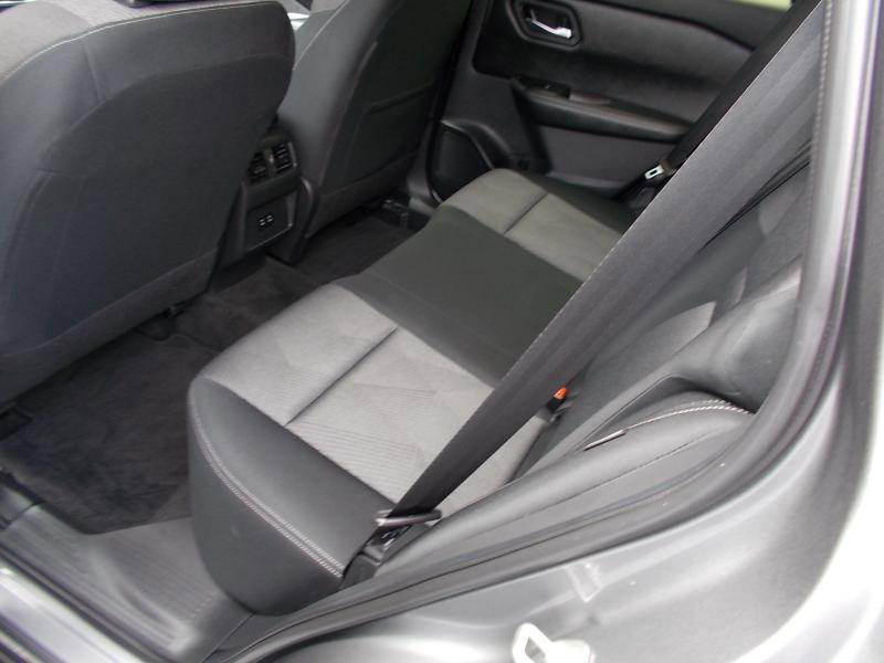 Used 2024 Nissan Rogue SV image 24