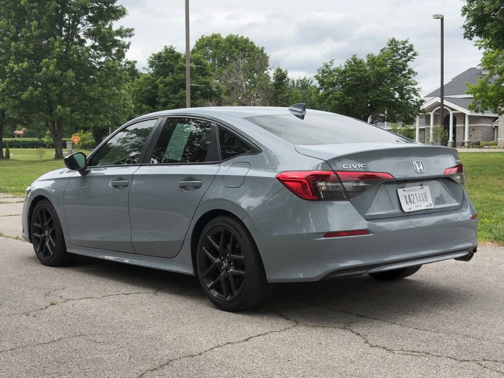 Used 2023 Honda Civic Sport image 6