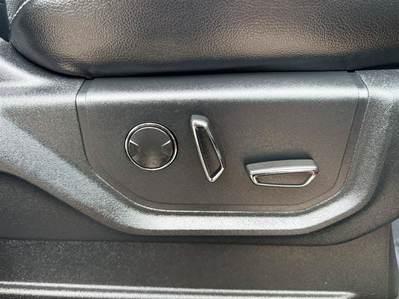 Used 2019 Ford F250 Lariat w/ Lariat Value Package AWD/4WD image 14