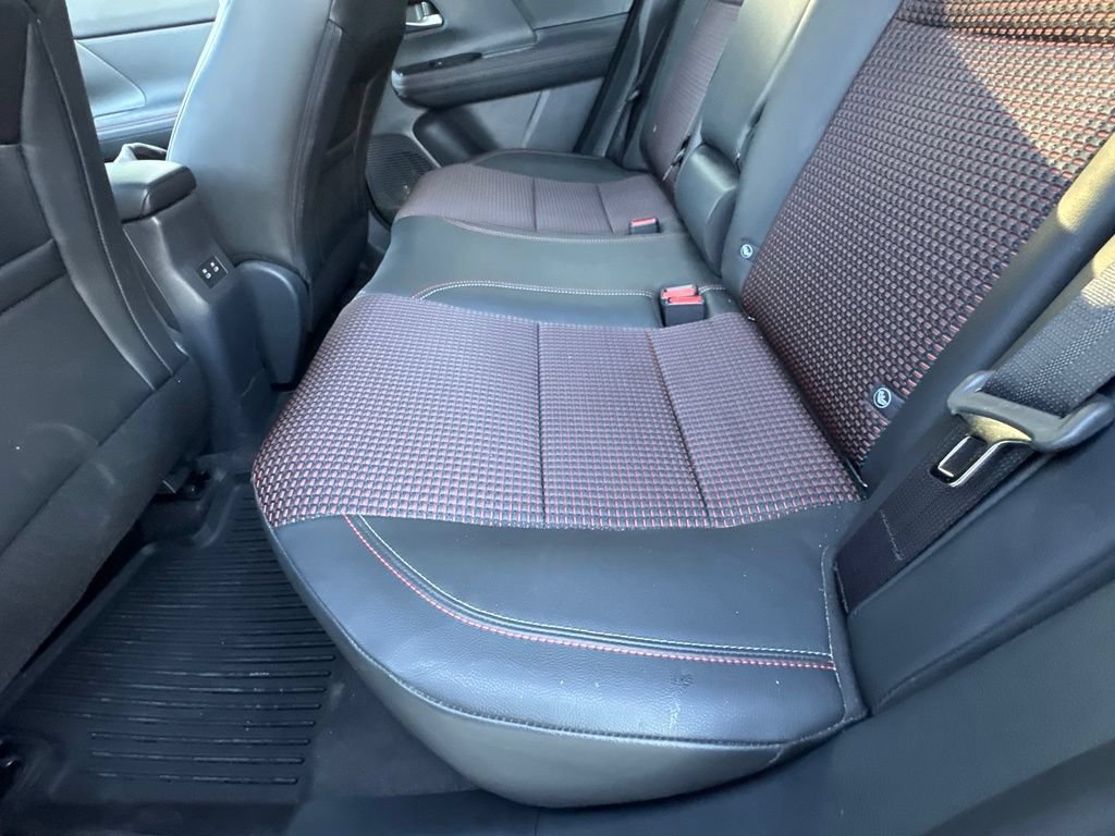 Certified 2025 Nissan Kicks SR FWD image 20