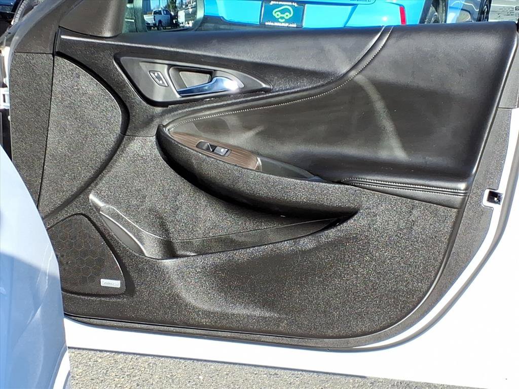 Used 2023 Chevrolet Malibu LT w/ Redline Edition image 11