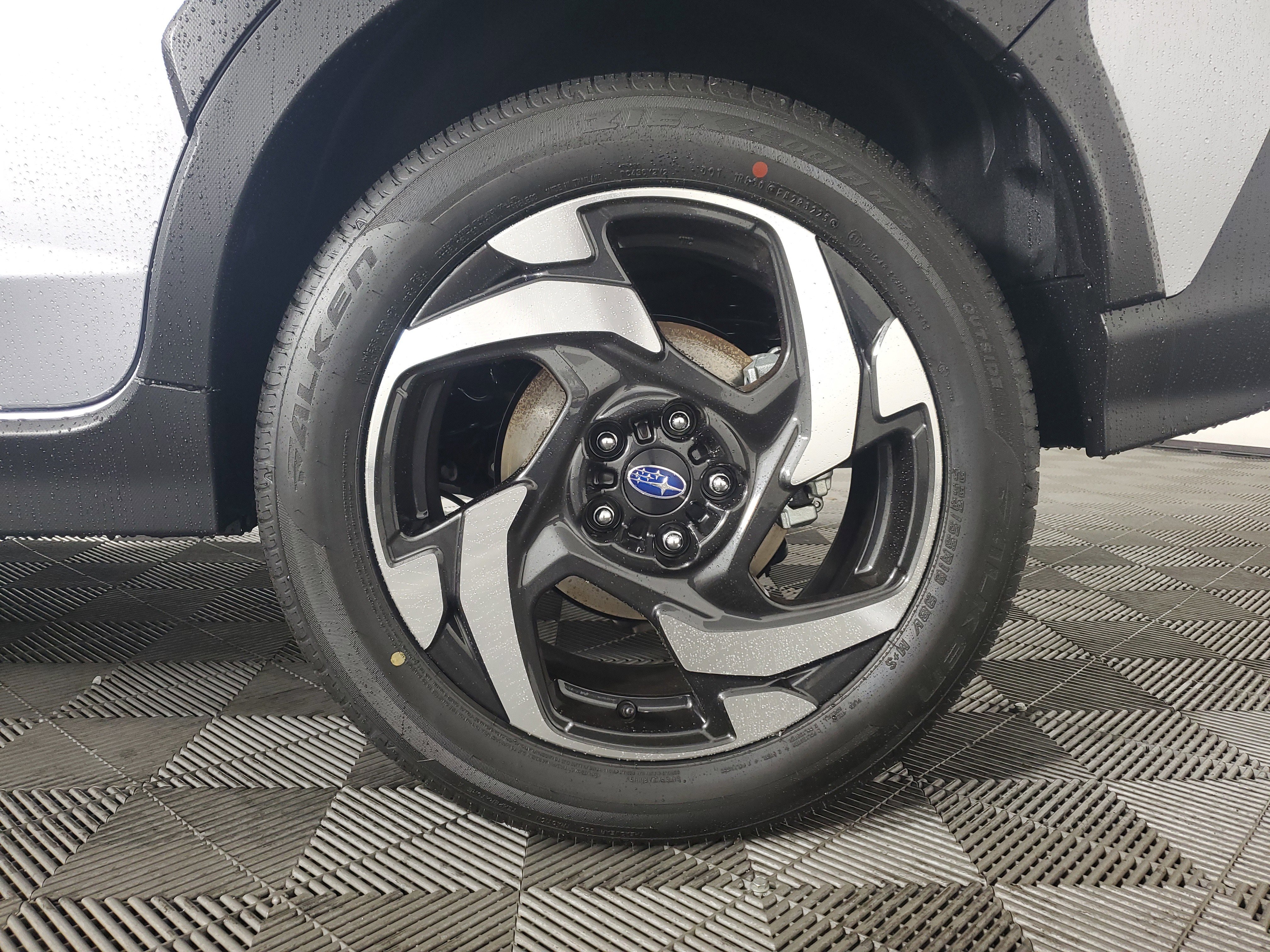 New 2026 Subaru Crosstrek 2.5i Limited w/ Crosstrek Mirror Package image 31