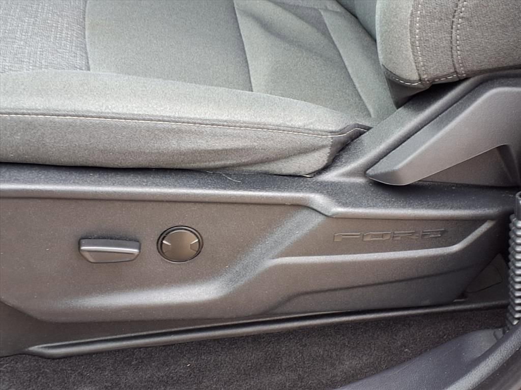 Used 2025 Ford F150 XLT w/ Equipment Group 301A Standard image 19