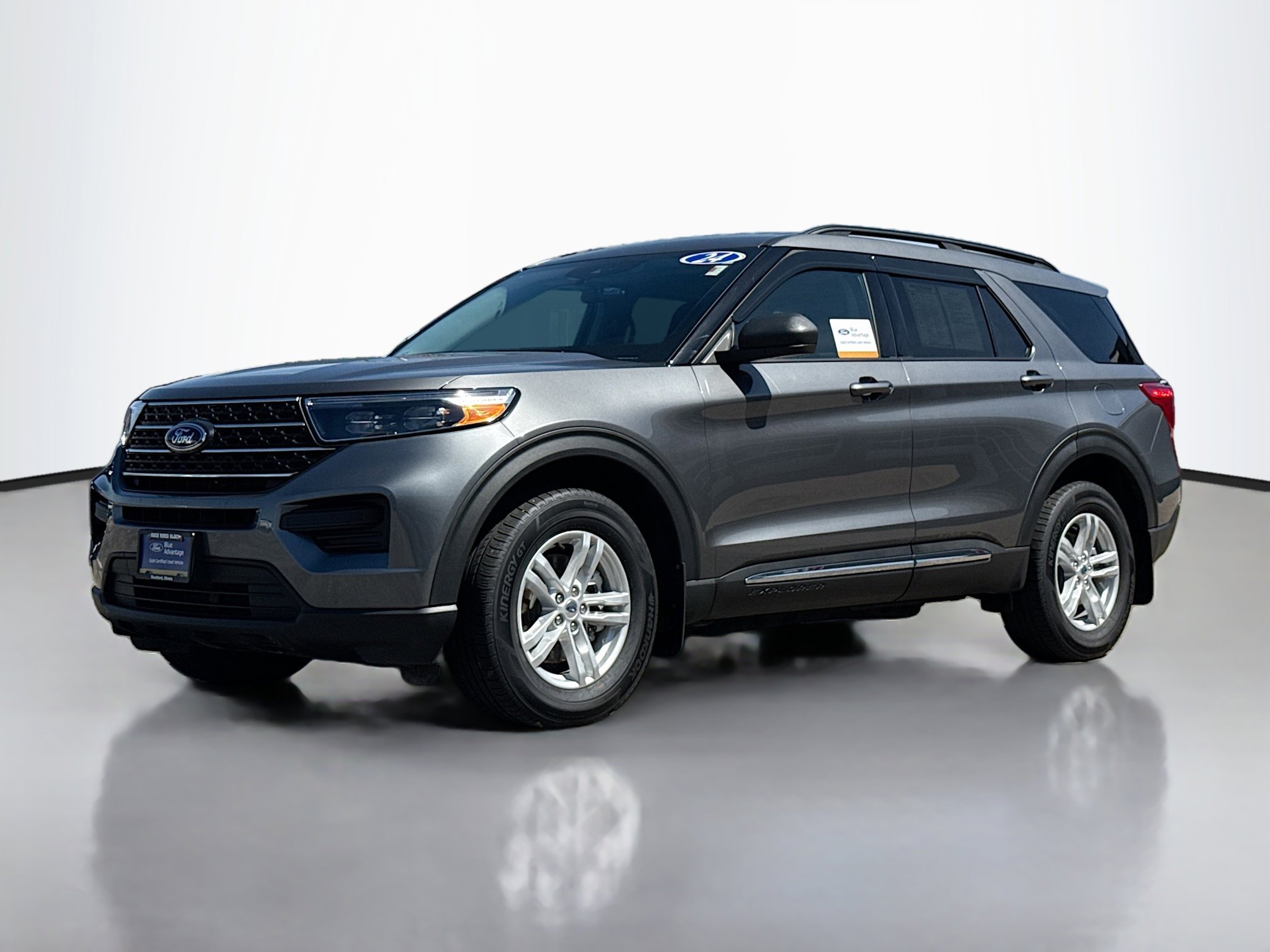 Certified 2024 Ford Explorer XLT w/ Class IV Trailer Tow Package image 14