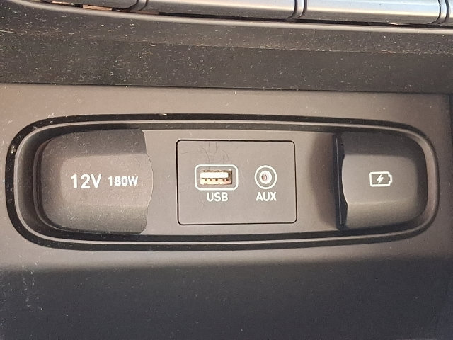 Used 2019 Hyundai Santa Fe SEL AWD/4WD image 23