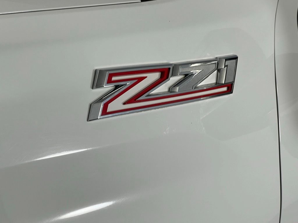 Used 2024 Chevrolet Silverado 3500 LT image 13