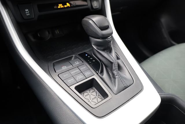 Used 2023 Toyota RAV4 XLE w/ Convenience Package image 25