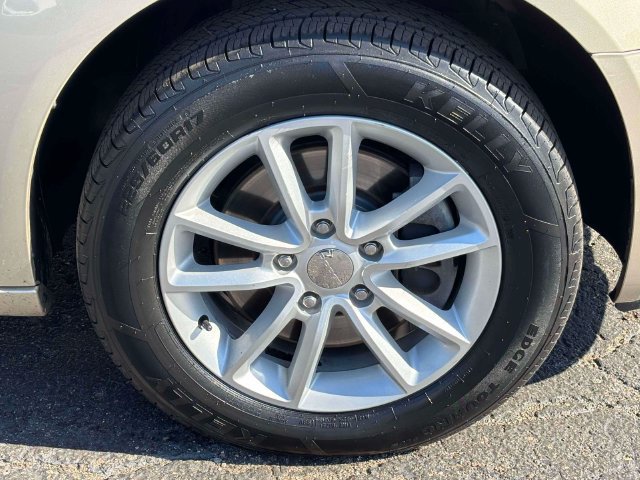 Used 2016 Dodge Grand Caravan SXT FWD image 33