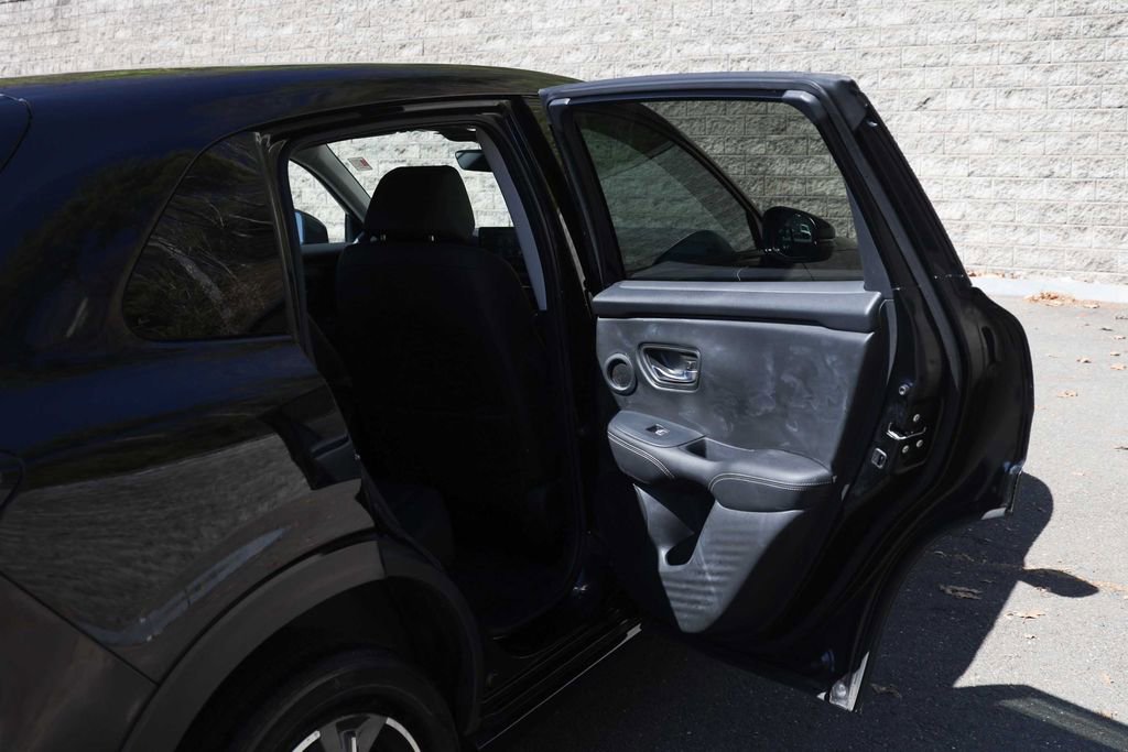 Used 2024 Honda HR-V EX-L image 17