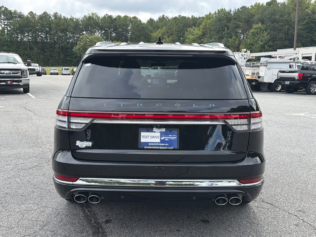 Used 2024 Lincoln Aviator Black Label AWD/4WD image 6