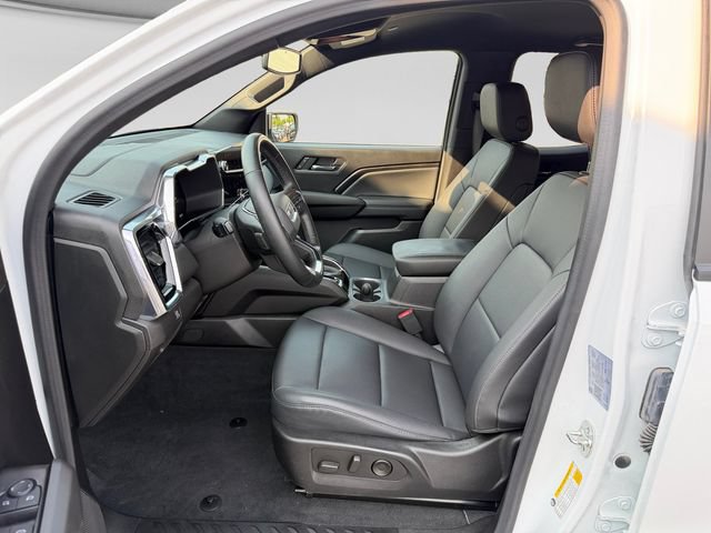 Used 2024 GMC Canyon Elevation w/ Elevation Premium Package AWD/4WD image 12