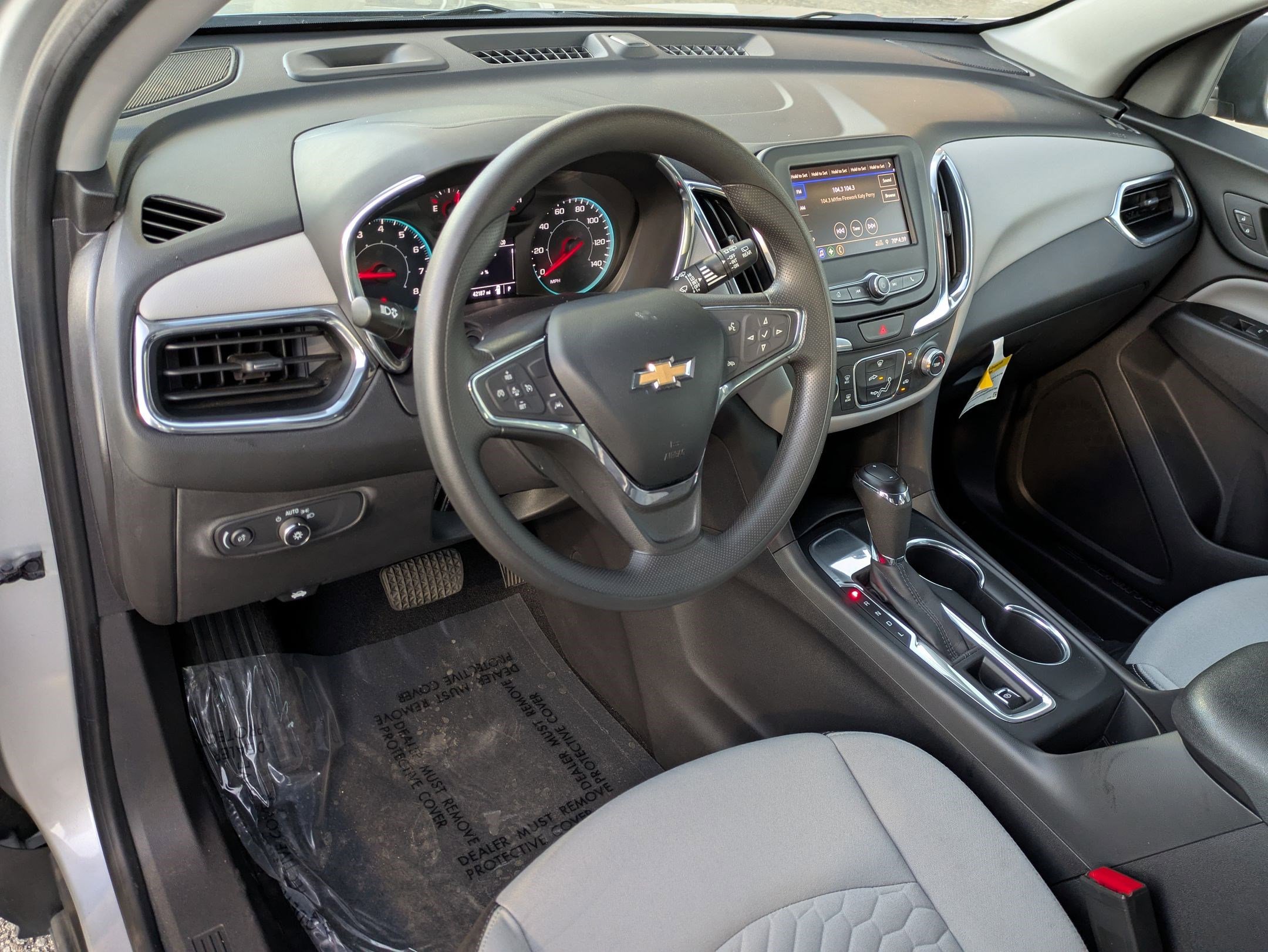 Used 2021 Chevrolet Equinox LS image 12