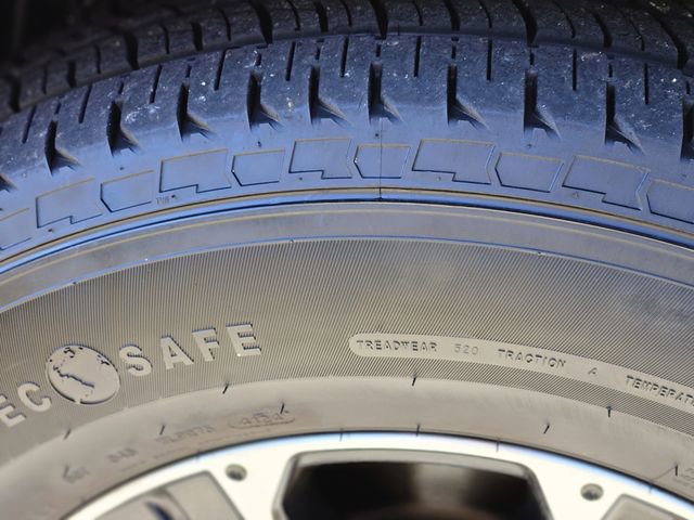 Certified 2023 Nissan Titan SV image 11