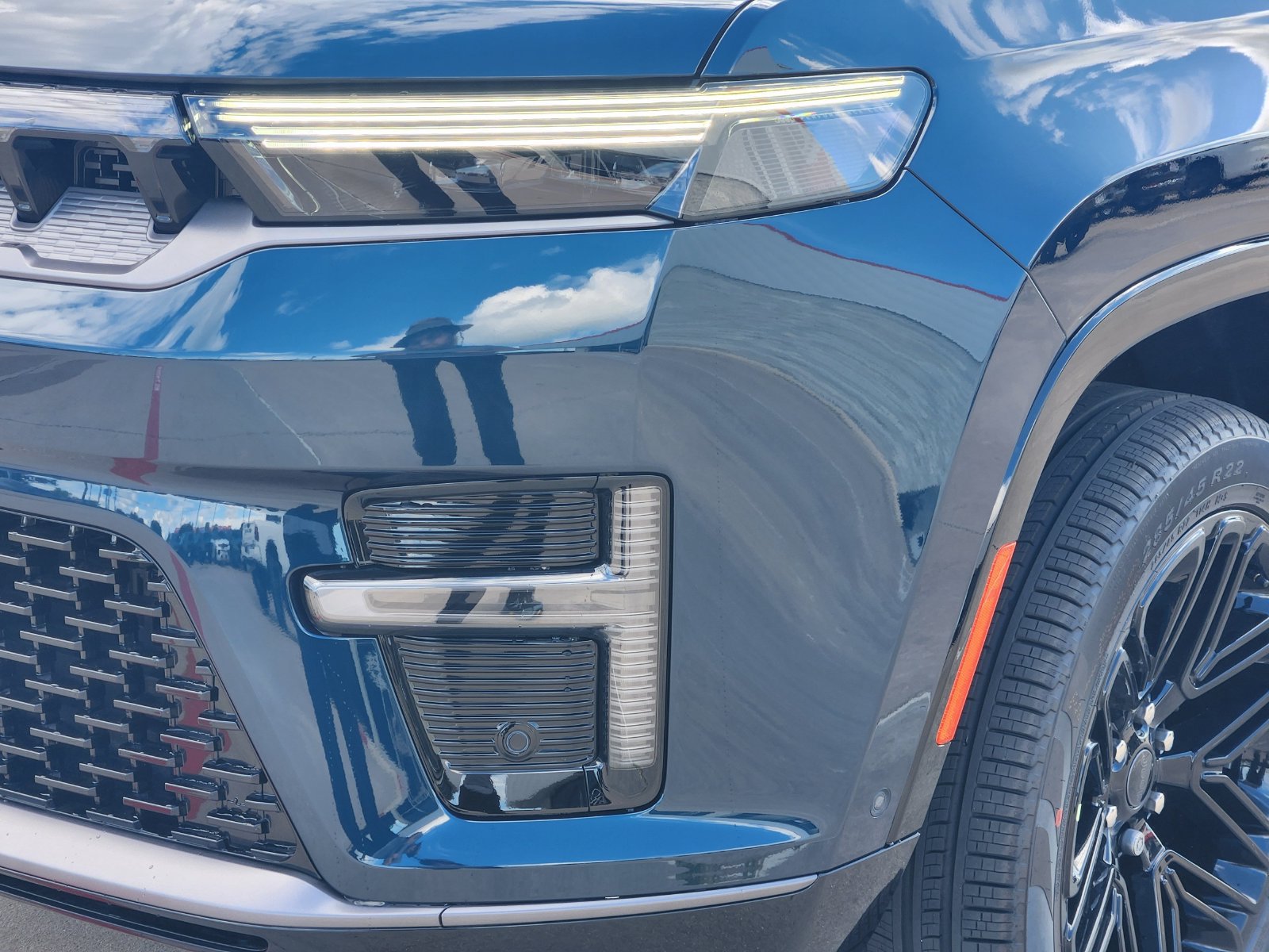 New 2026 Jeep Grand Wagoneer Limited AWD/4WD image 9