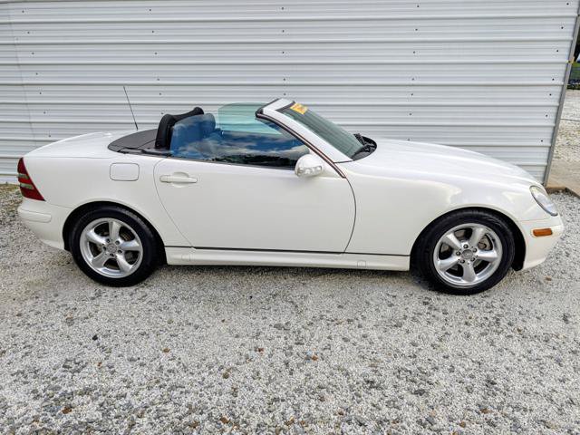 Used 2002 Mercedes-Benz SLK 320 image 17