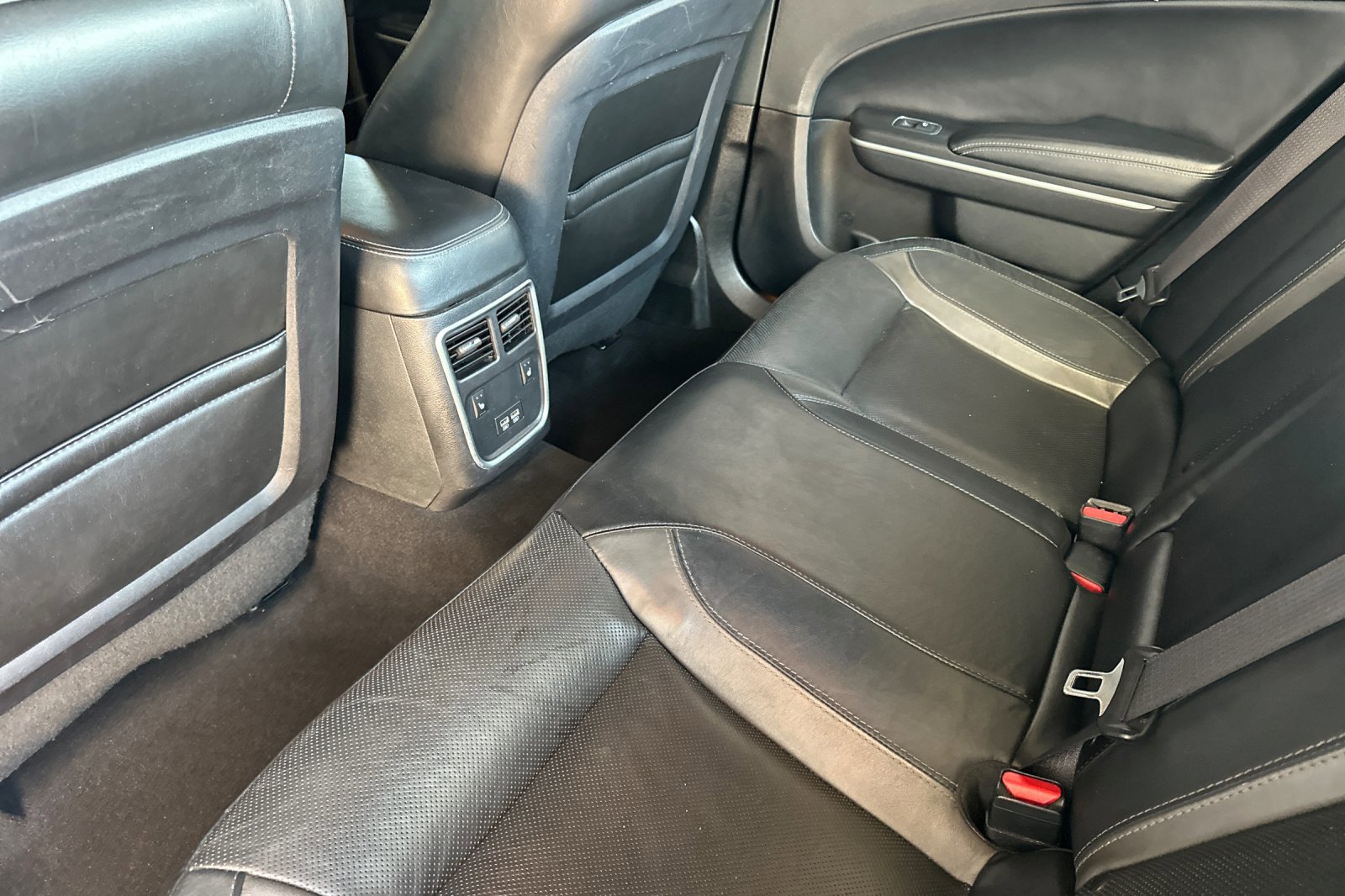 Used 2021 Dodge Charger SXT w/ Leather Interior Group image 12