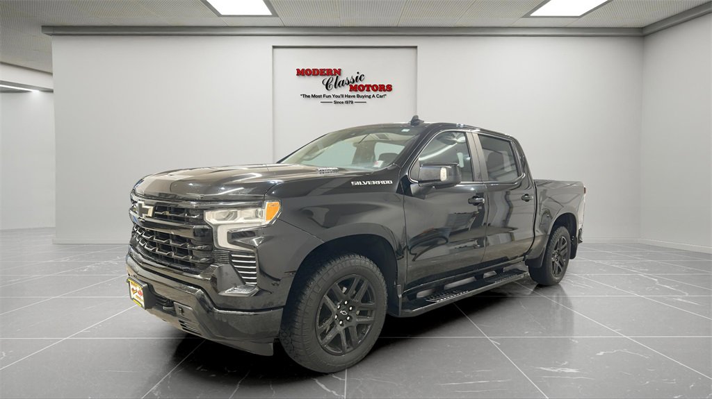 Used 2022 Chevrolet Silverado 1500 RST image 3