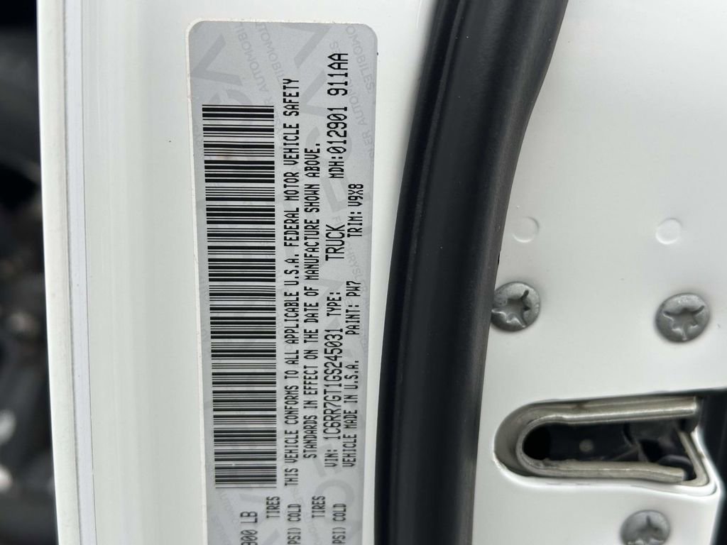 Used 2016 RAM 1500 Classic SLT image 15