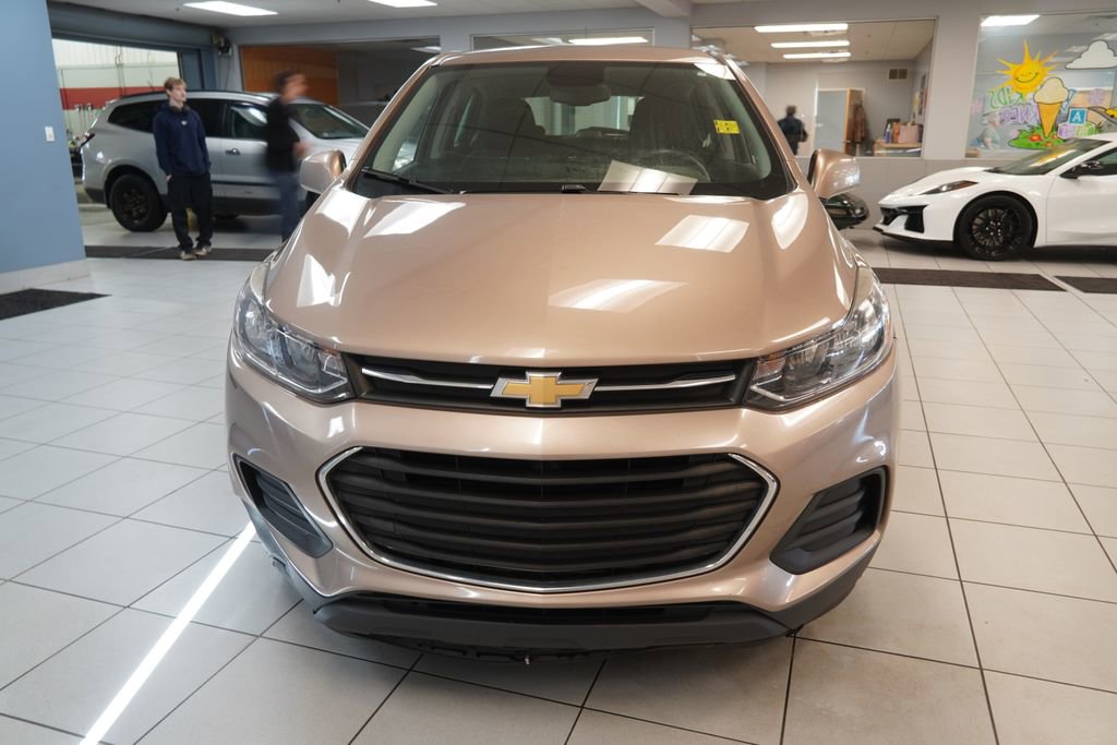 Used 2018 Chevrolet Trax LS w/ LPO, Protection Package FWD image 14