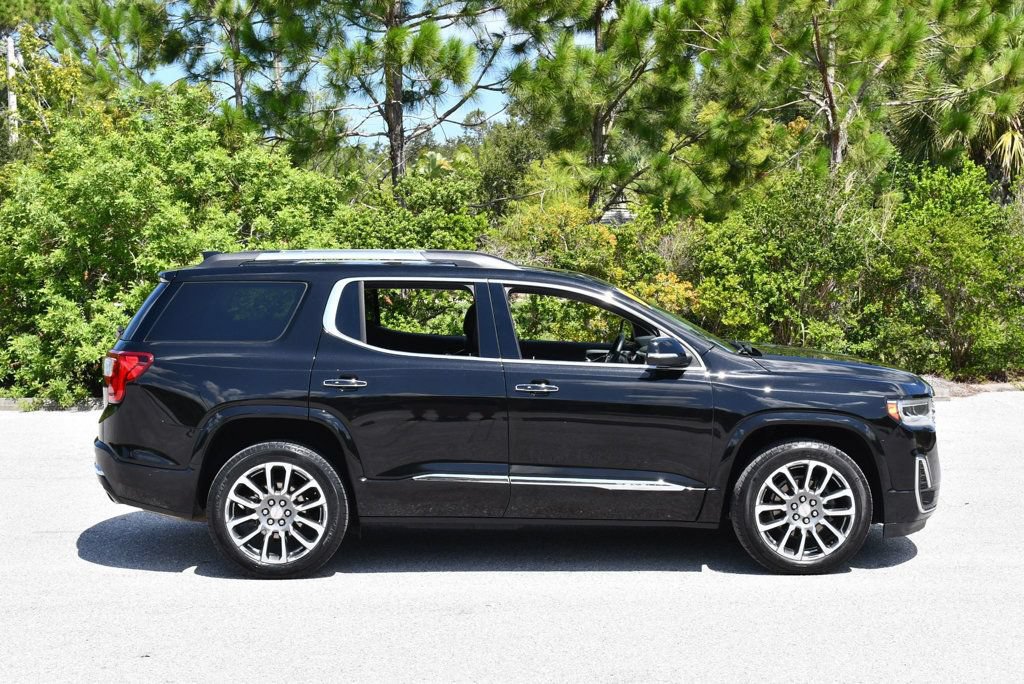 Used 2021 GMC Acadia Denali w/ Denali Technology Package FWD image 36