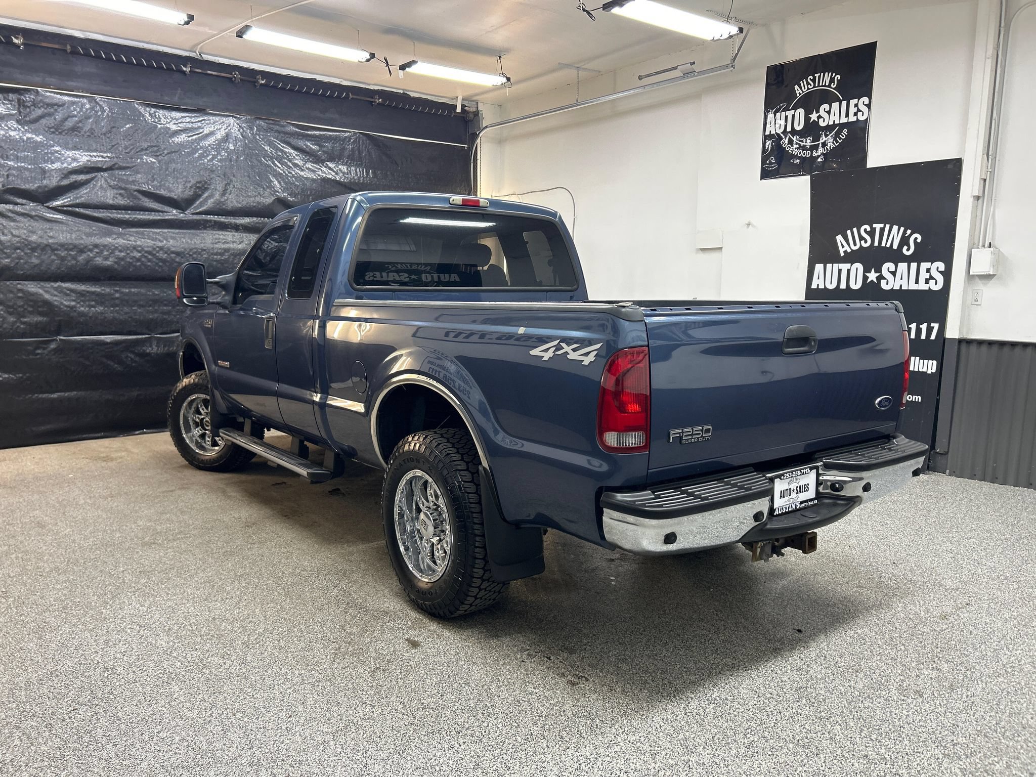 Used 2004 Ford F250 Lariat AWD/4WD image 4