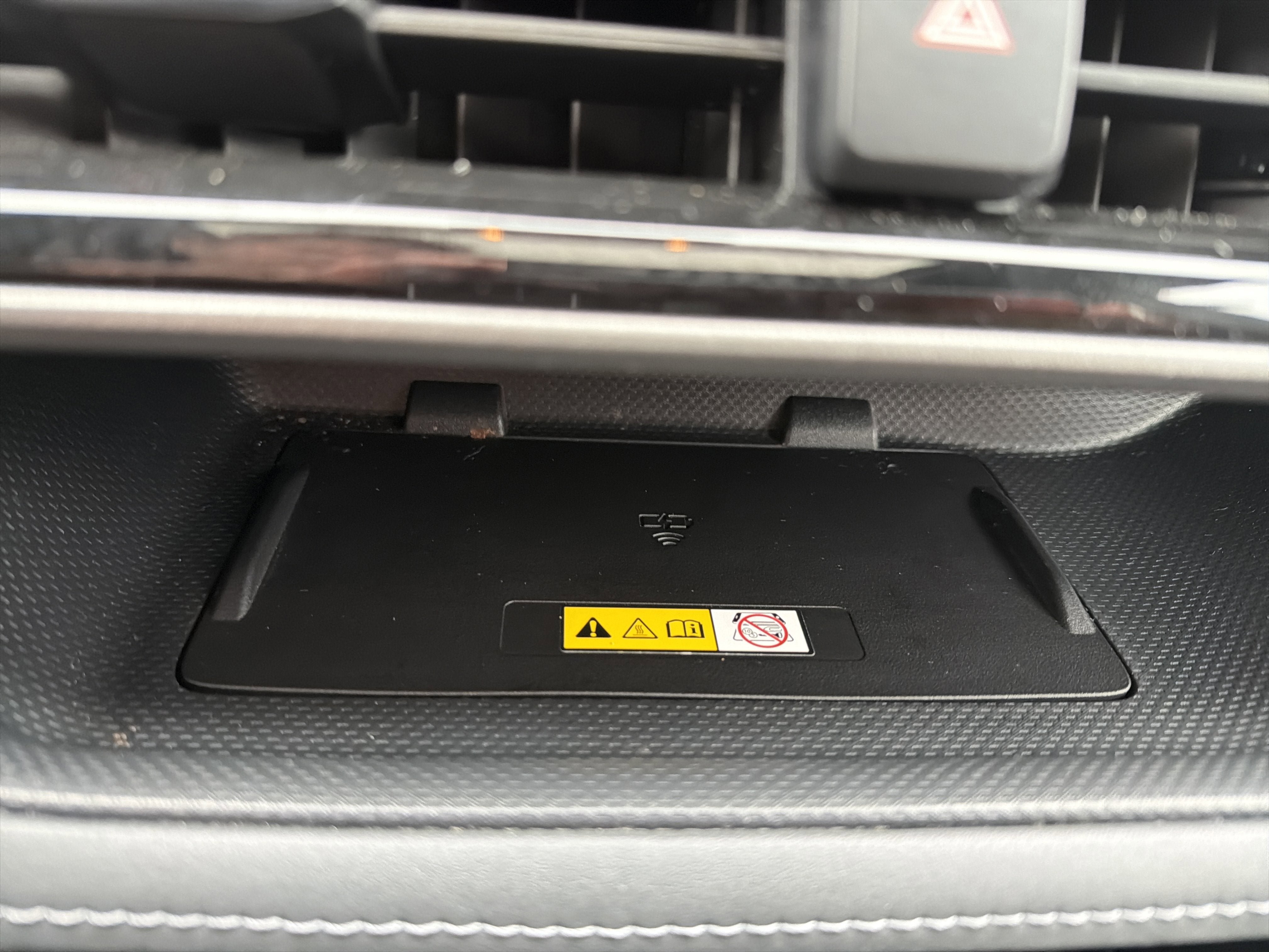 Used 2023 Toyota Highlander XLE AWD/4WD image 21