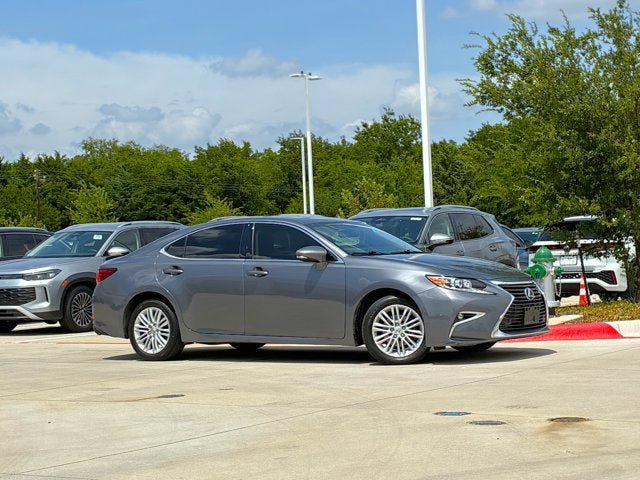Used 2016 Lexus ES 350 w/ Premium Package w/Wood Trim FWD image 5