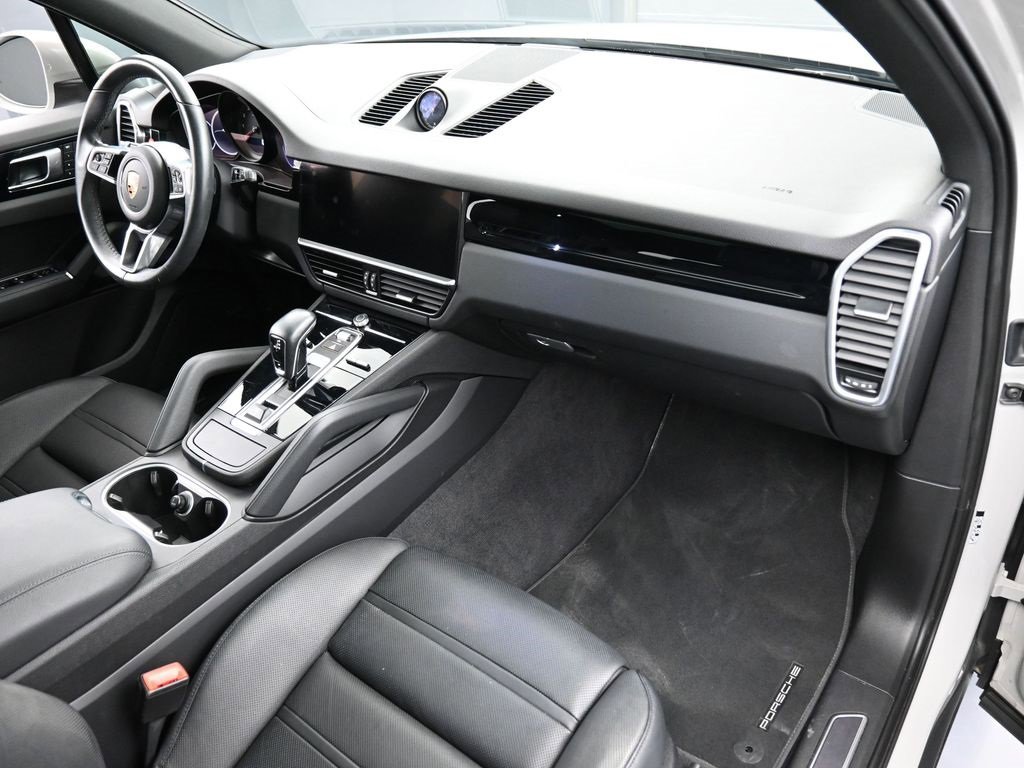 Certified 2023 Porsche Cayenne image 32