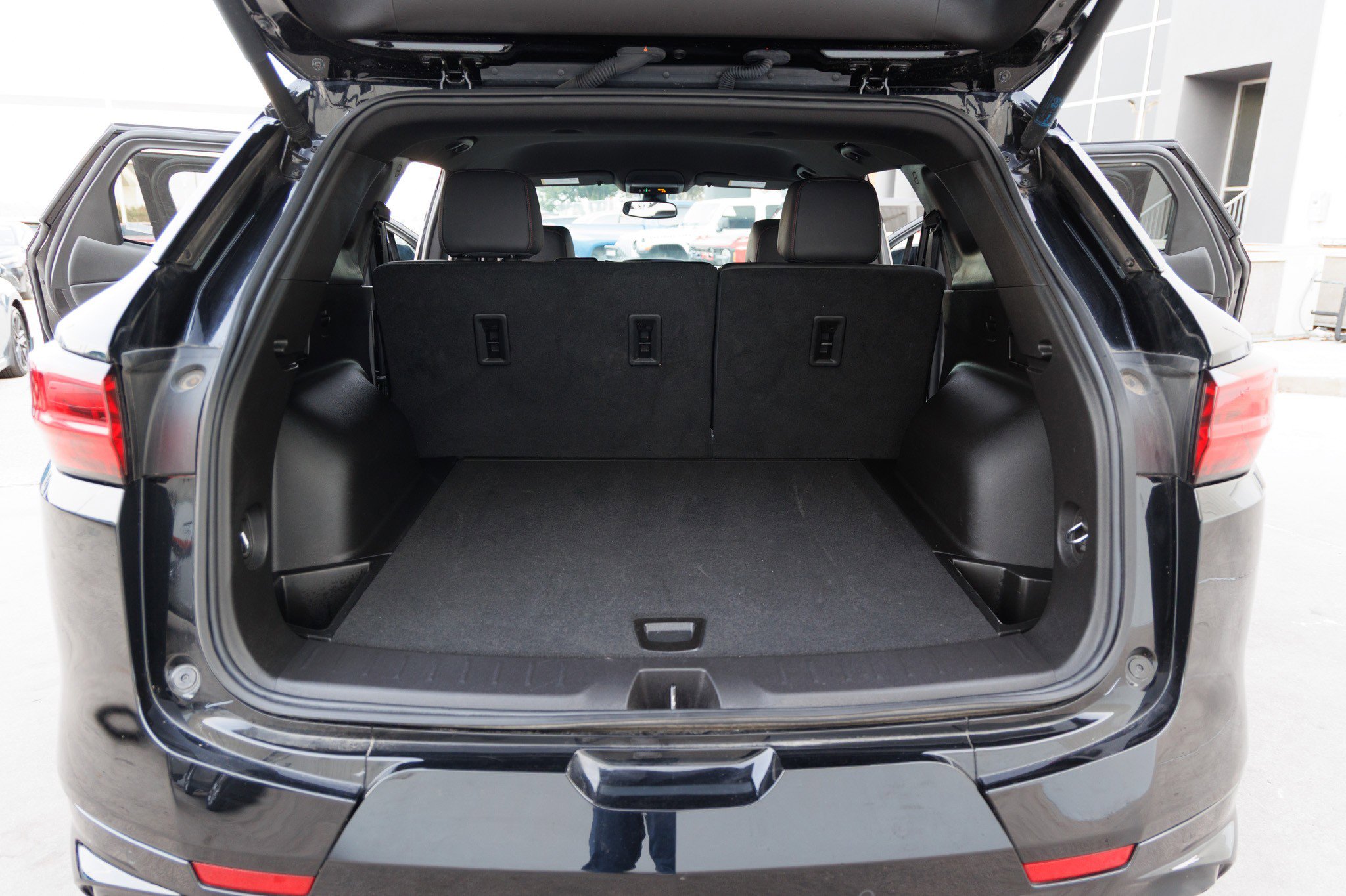 Used 2025 Chevrolet Blazer RS image 39