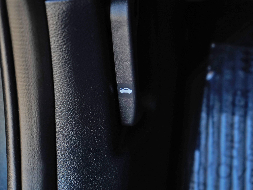 Used 2024 Kia Soul LX w/ Option Group 015 image 27