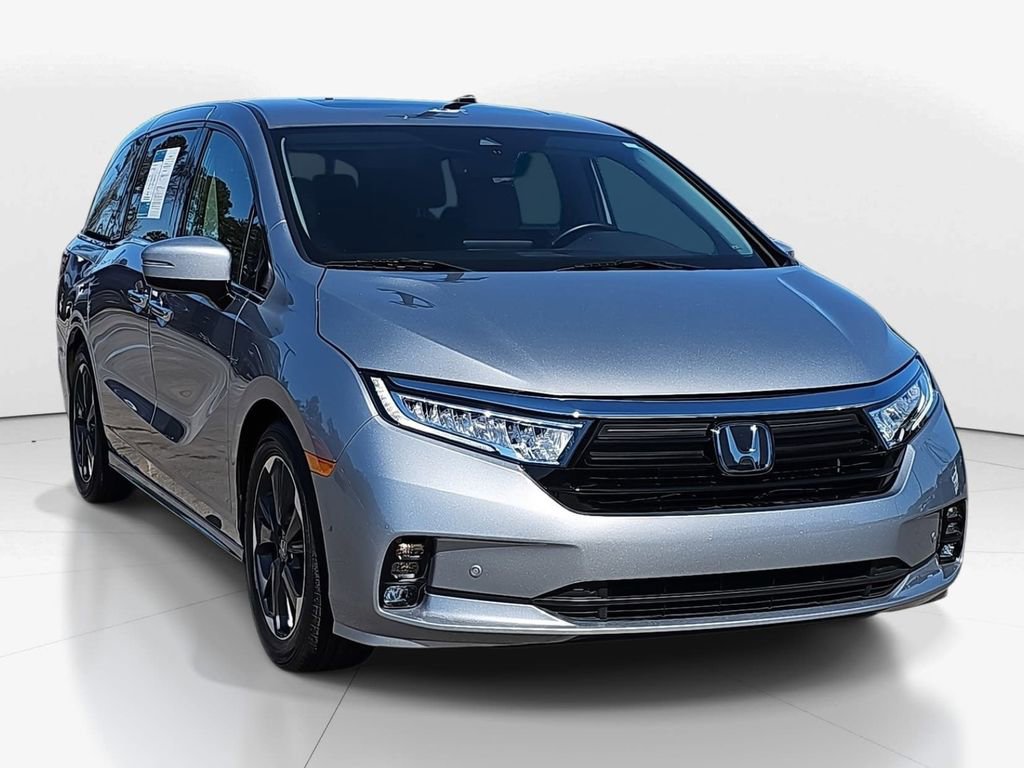 Used 2022 Honda Odyssey Elite image 2