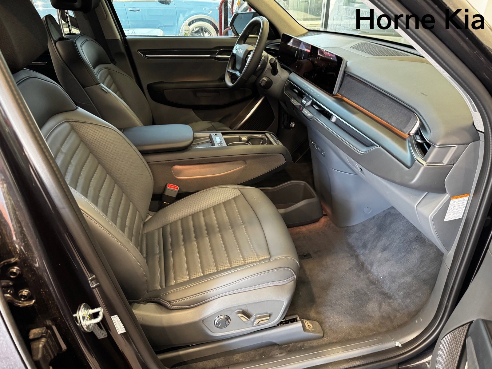 New 2026 Kia EV9 Land image 17